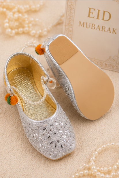 Kids Embellished Khussa – Silver/Gold