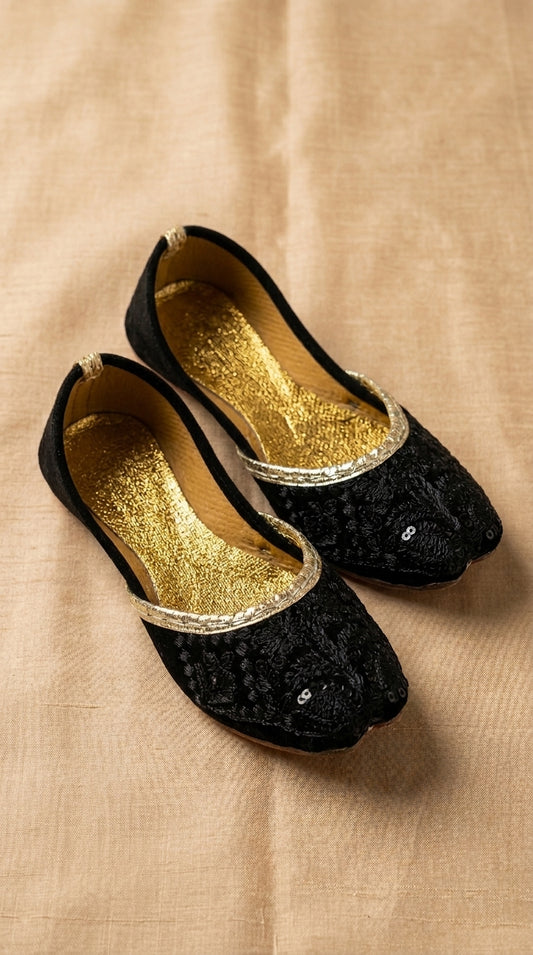 Black Embroidered Khussa