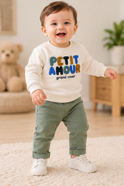 Petit Amour Embroidered Sweatshirt