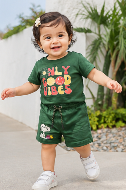 Unisex Graphic Shorts Set – Forest Green