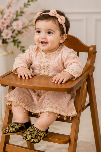 Kids Embroidered Khussa – Black/Gold