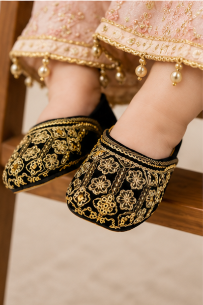 Kids Embroidered Khussa – Black/Gold