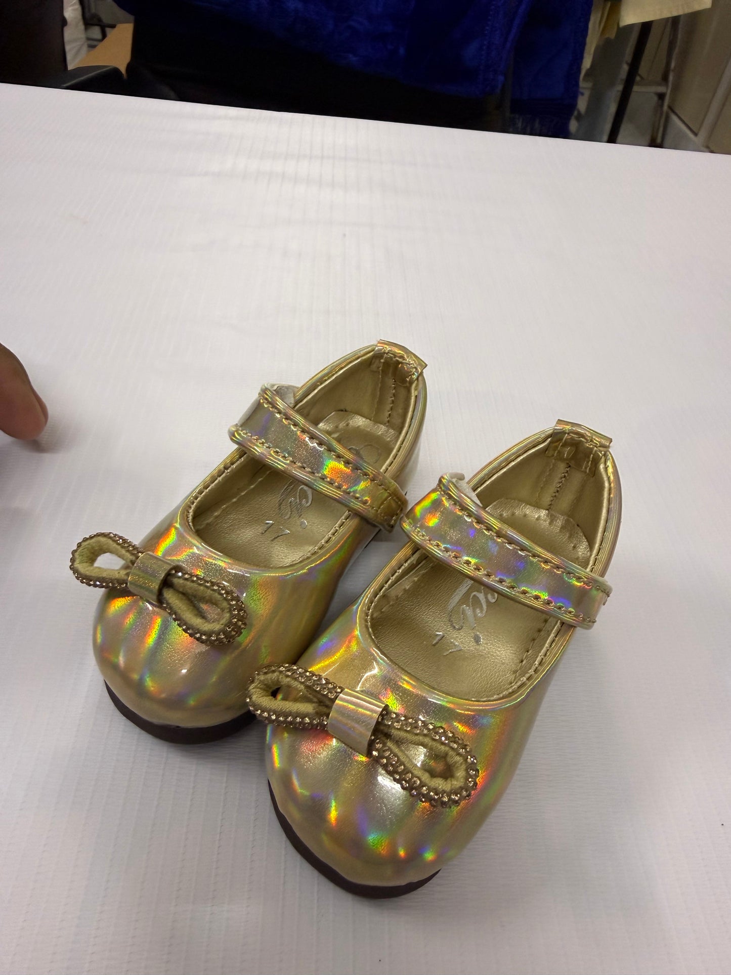 Girls’ Golden Bow Mary Jane Shoes