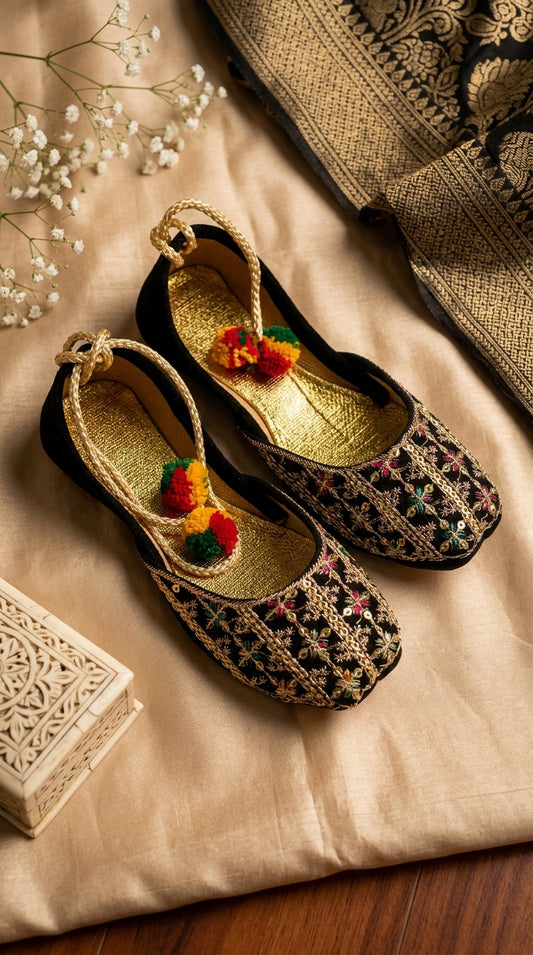 Black Floral Embroidered Khussa