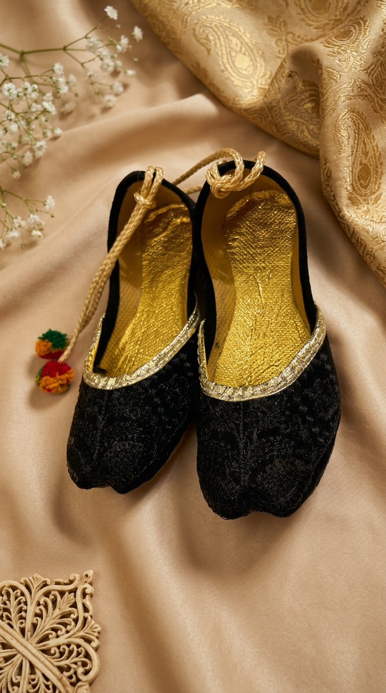 Black Embroidered Khussa