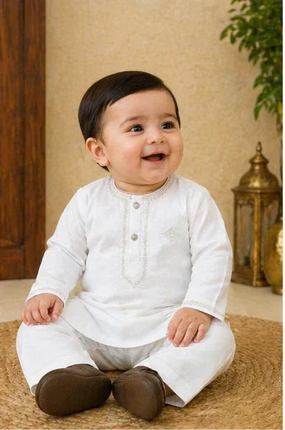 Baby Boys Embroidered Kurta & Shalwar Set – White